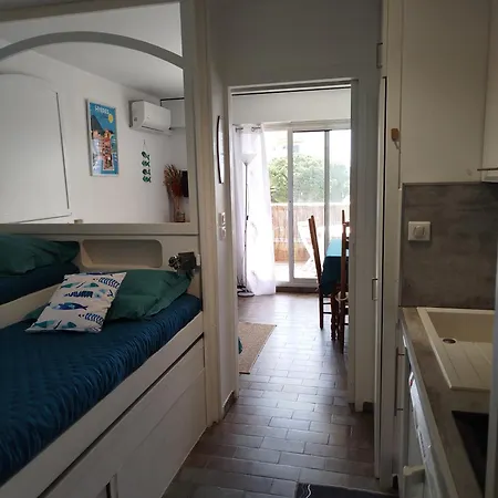 Joli Studio Vue Port Apartment *
